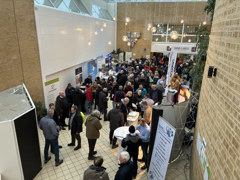 Neumünster: Über 450 Besucherinnen und Besucher beim Wärmepumpen-Infotag – Reges Interesse an Heizungstausch